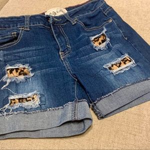 Brand L&Bsize 4. Only worn 2 times.